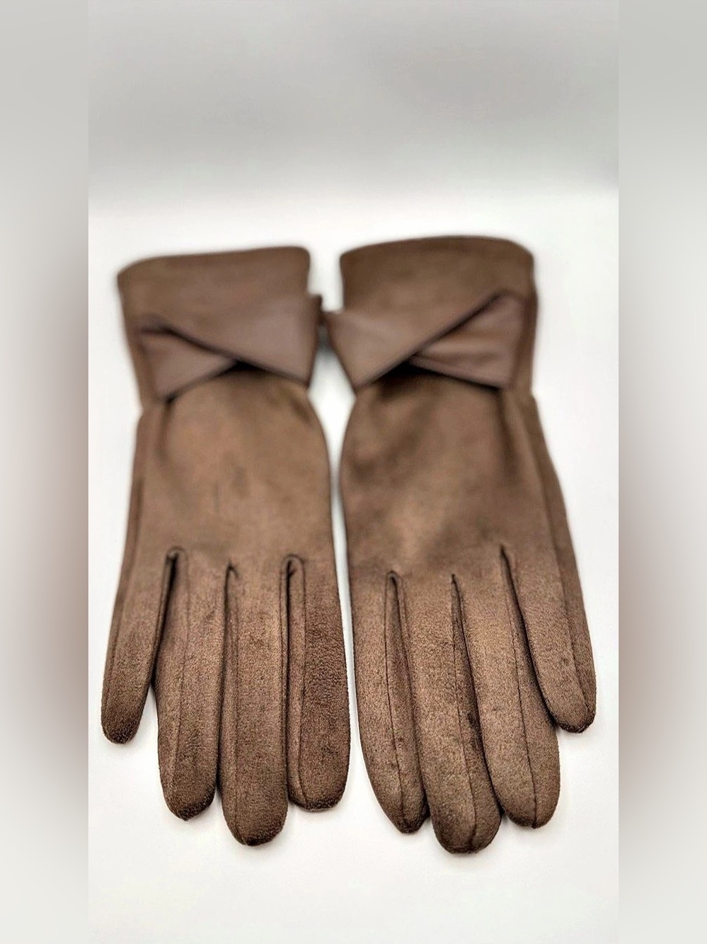 Brown Suede Look Touchscreen Gloves Faux Leather Bow Women’s Winter Gloves